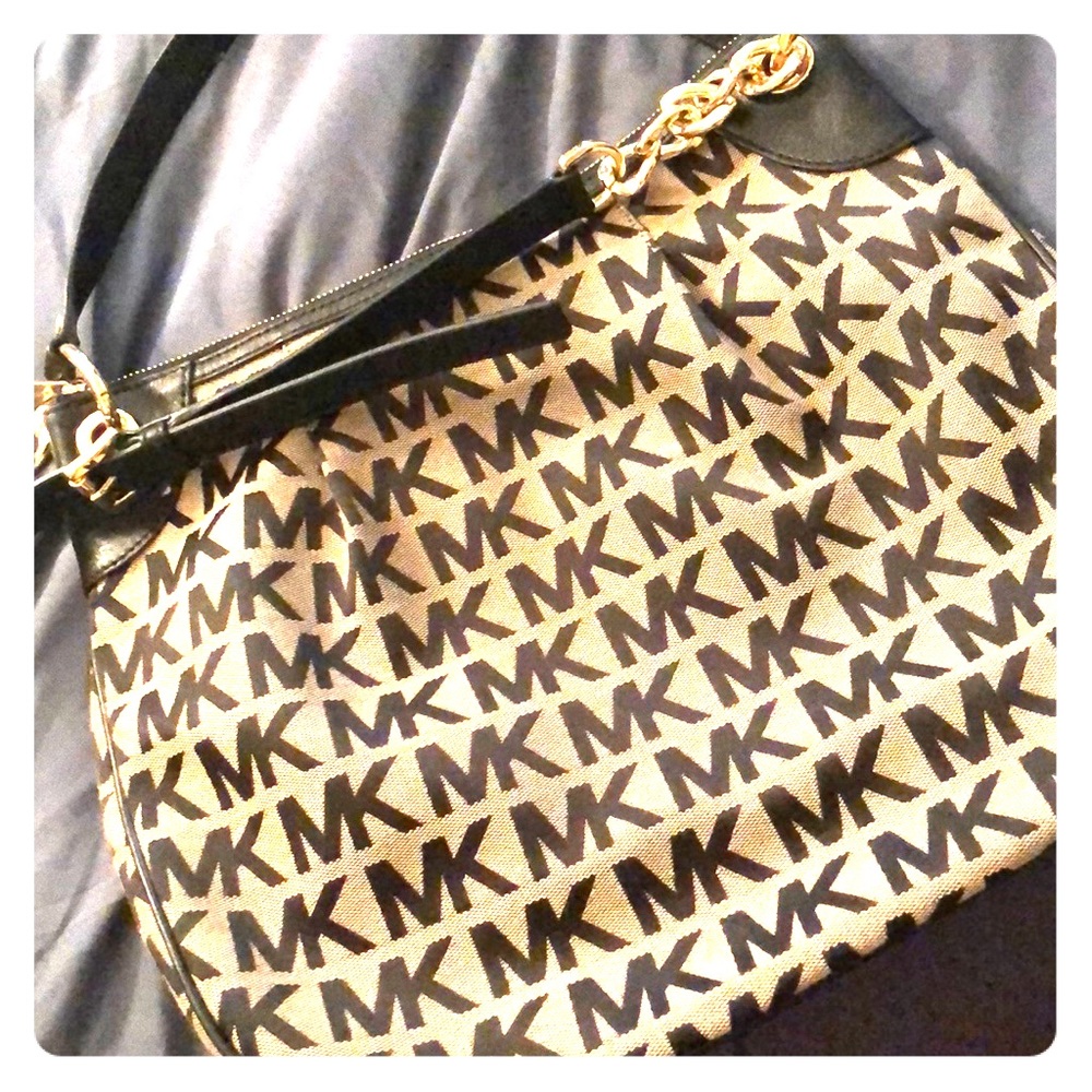 Brand NEW Purse